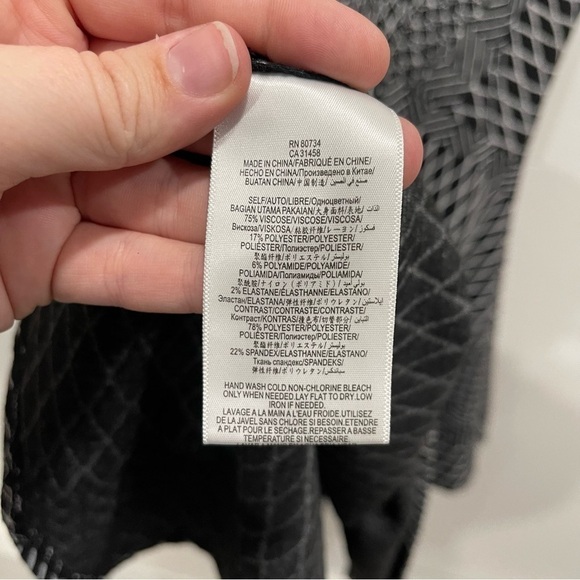 BCBGmaxazria Arsley Knit Dress Asymmetric Hem Printed Fit & Flare Size XS - Picture 9 of 10